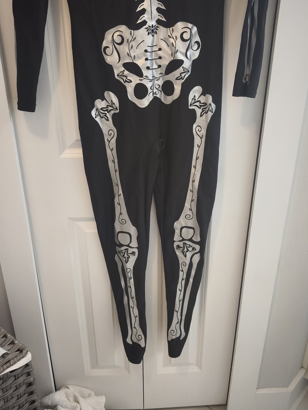 NWOT Spirit Halloween Black Skeleton Onesie Costume - Picture 3 of 6